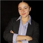 Soy creativa, paciente, apasionada y abierta a experiencias.